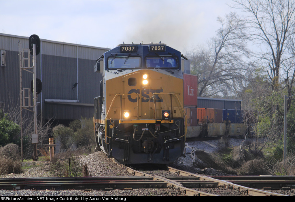 CSXT M602